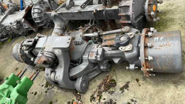 Valtra S322 most napędowy przedni części - Framaxel för Lantbruksmaskiner: bild 1 Valtra S322 most napędowy przedni części - Framaxel för Lantbruksmaskiner: bild 1
