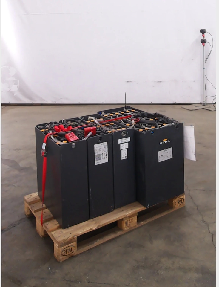 Battery Package 4 pieces - Batteri för Materialhanteringsutrustning: bild 1 Battery Package 4 pieces - Batteri för Materialhanteringsutrustning: bild 1