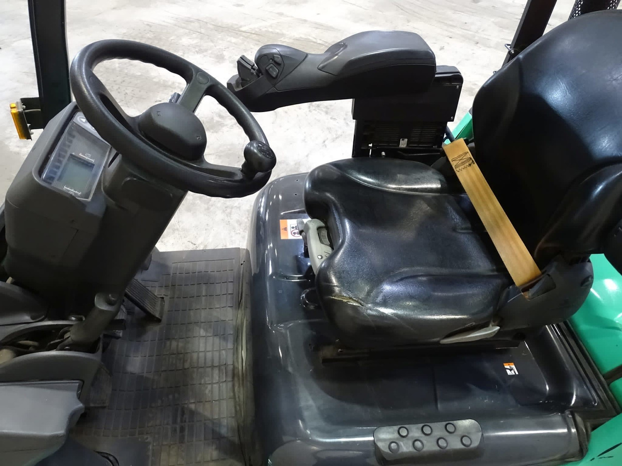 Mitsubishi FG18NT - Gasoltruck: bild 3 Mitsubishi FG18NT - Gasoltruck: bild 3