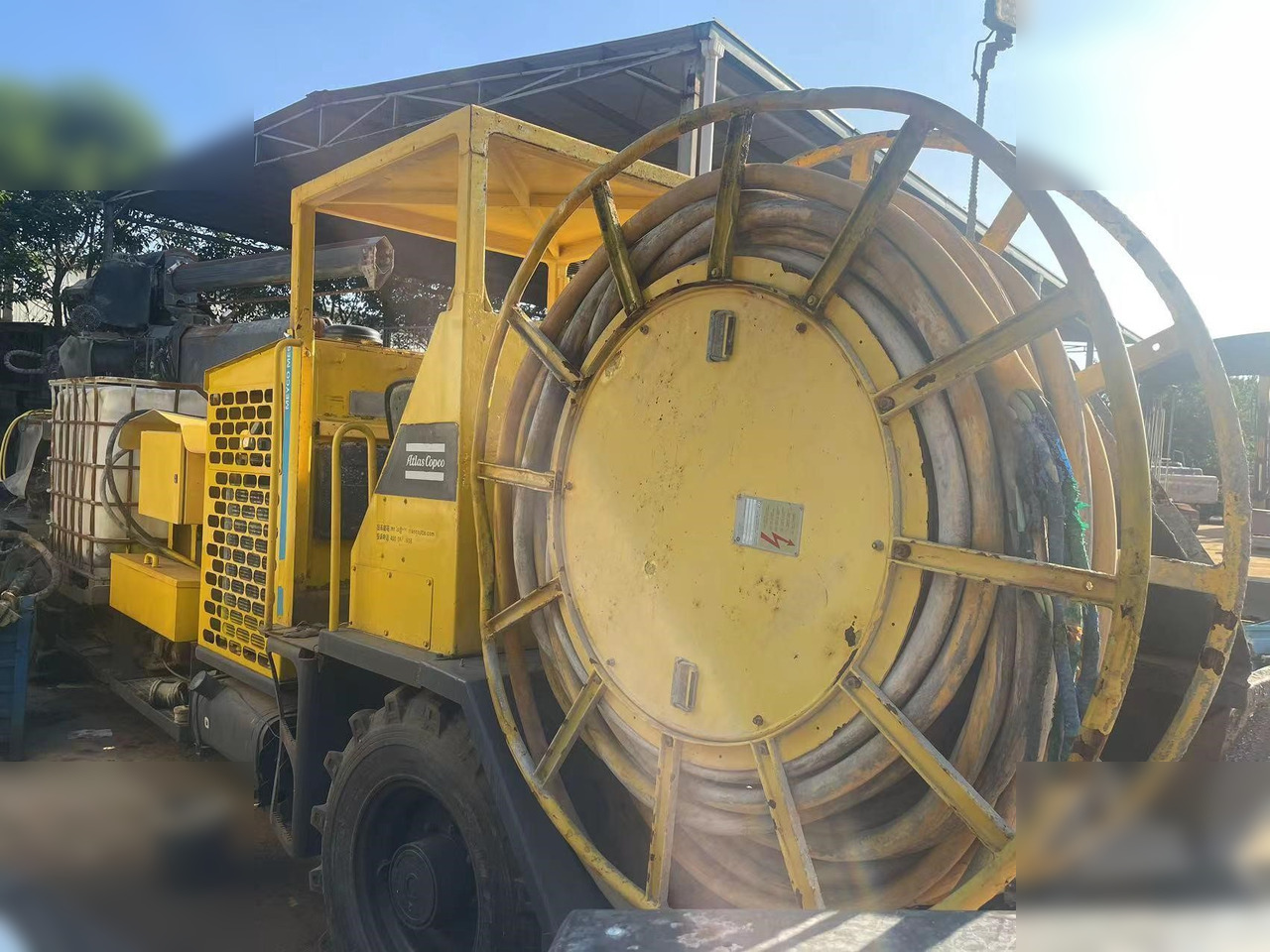 2016 EPIROC MEYCO ME5 MOUNTED ON 2016 ATLAS ARK254K - Betongpump: bild 1 2016 EPIROC MEYCO ME5 MOUNTED ON 2016 ATLAS ARK254K - Betongpump: bild 1