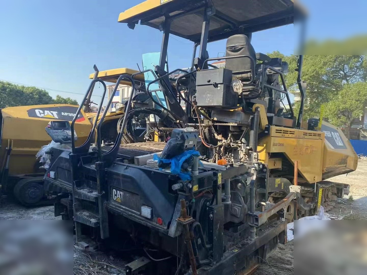 2017 CATERPILLAR AP-655F - Asfaltläggare: bild 1 2017 CATERPILLAR AP-655F - Asfaltläggare: bild 1