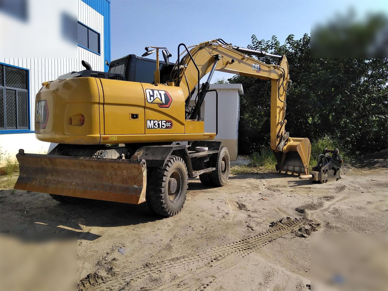 2023 CATERPILLAR M315GC - Grävmaskin på däck: bild 1 2023 CATERPILLAR M315GC - Grävmaskin på däck: bild 1