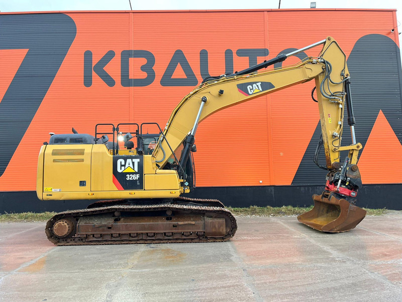 Caterpillar 326 FL 3D / ROTOTILT / AC / CENTRAL LUBRICATION / AUXILIARY HEATER - Bandgrävare: bild 5 Caterpillar 326 FL 3D / ROTOTILT / AC / CENTRAL LUBRICATION / AUXILIARY HEATER - Bandgrävare: bild 5