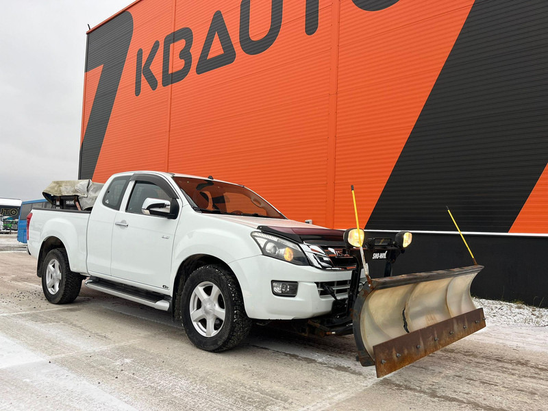 Isuzu D-max 4x4 SNOW PLOW & SPREADER - Personbil: bild 4 Isuzu D-max 4x4 SNOW PLOW & SPREADER - Personbil: bild 4