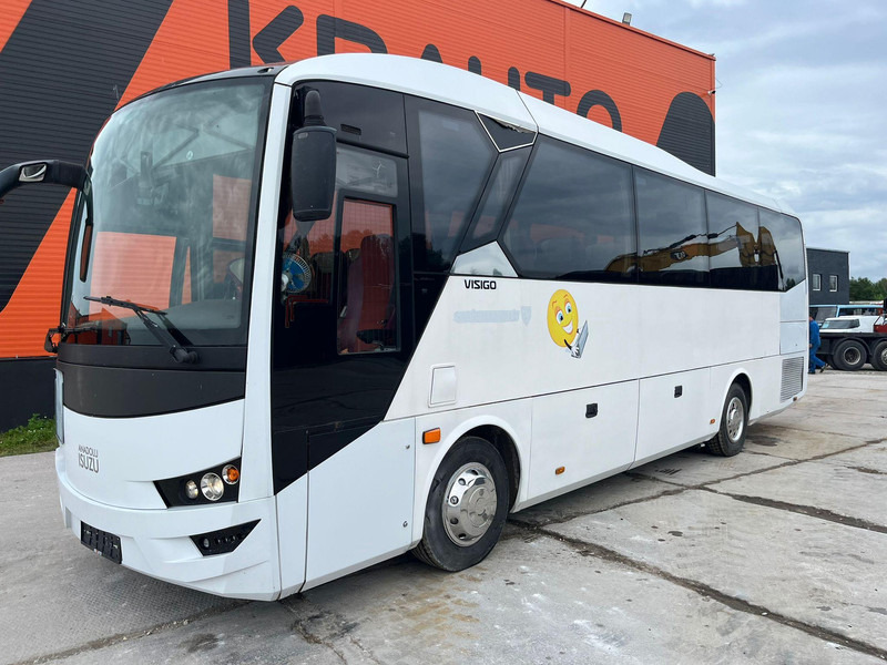 Isuzu Visigo 4x2 EURO 6 / 41 SEATS / AC - Turistbuss: bild 3 Isuzu Visigo 4x2 EURO 6 / 41 SEATS / AC - Turistbuss: bild 3