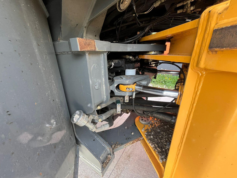 Hjullastare Liebherr L 550 4X4 AC / CENTRL LUBRICATION / SCALES: bild 13