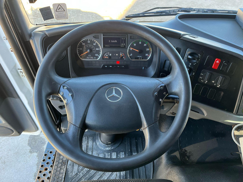 Tippbil lastbil Mercedes-Benz Axor 1824 4x4 POSSIBLE TO BUY WITH SPREADER & FRONT PLOW: bild 15