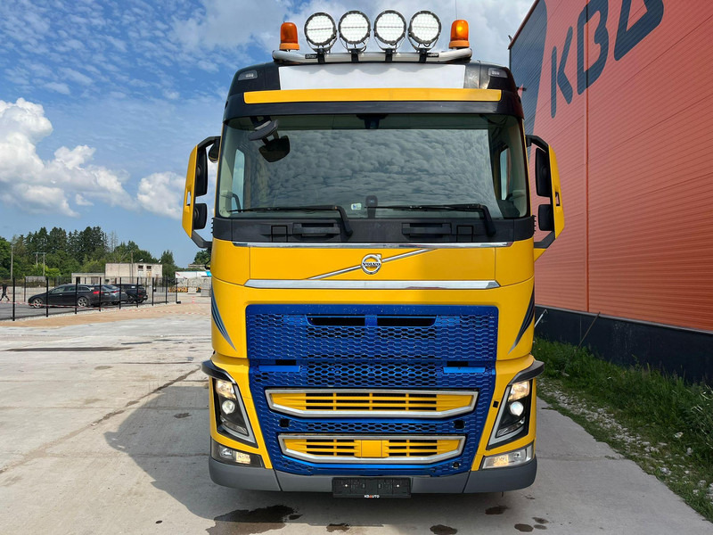 Volvo FH 16 750 6x4 HYDRAULICS / CHASSIS L=8184 mm - Timmerbil, Kranbil: bild 3 Volvo FH 16 750 6x4 HYDRAULICS / CHASSIS L=8184 mm - Timmerbil, Kranbil: bild 3