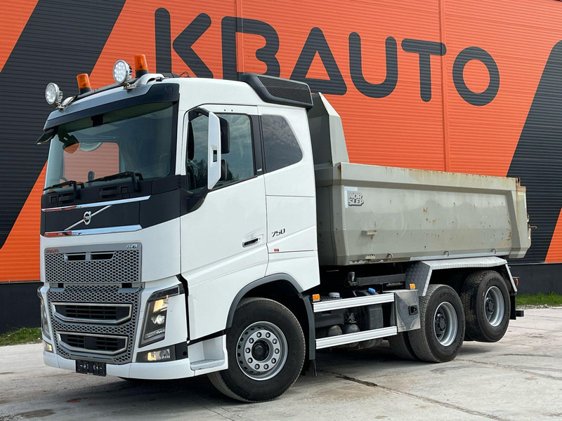 Volvo FH 16 750 6x4 RETARDER / TANDEM AXLE LIFT / BIG AXLES / BOX L=4701 mm - Tippbil lastbil: bild 1 Volvo FH 16 750 6x4 RETARDER / TANDEM AXLE LIFT / BIG AXLES / BOX L=4701 mm - Tippbil lastbil: bild 1