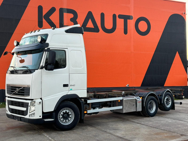 Volvo FH 540 6x2 LOW CHECKED MILEAGE ! / RETARDER / CHASSIS L=6975 mm - Chassi lastbil: bild 1 Volvo FH 540 6x2 LOW CHECKED MILEAGE ! / RETARDER / CHASSIS L=6975 mm - Chassi lastbil: bild 1