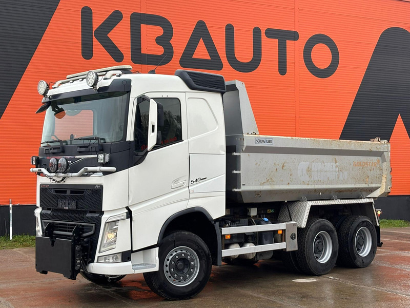 Volvo FH 540 6x4 RETARDER / TANDEM AXLE LIFT / SNOWPLOW EQUIPMENT / BOX L = 4473 mm - Tippbil lastbil: bild 1 Volvo FH 540 6x4 RETARDER / TANDEM AXLE LIFT / SNOWPLOW EQUIPMENT / BOX L = 4473 mm - Tippbil lastbil: bild 1