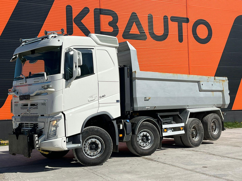 Volvo FH 540 8x4 RETARDER / TANDEM AXLE LIFT / BIG AXLES / BOX L=5704 mm - Tippbil lastbil: bild 1 Volvo FH 540 8x4 RETARDER / TANDEM AXLE LIFT / BIG AXLES / BOX L=5704 mm - Tippbil lastbil: bild 1