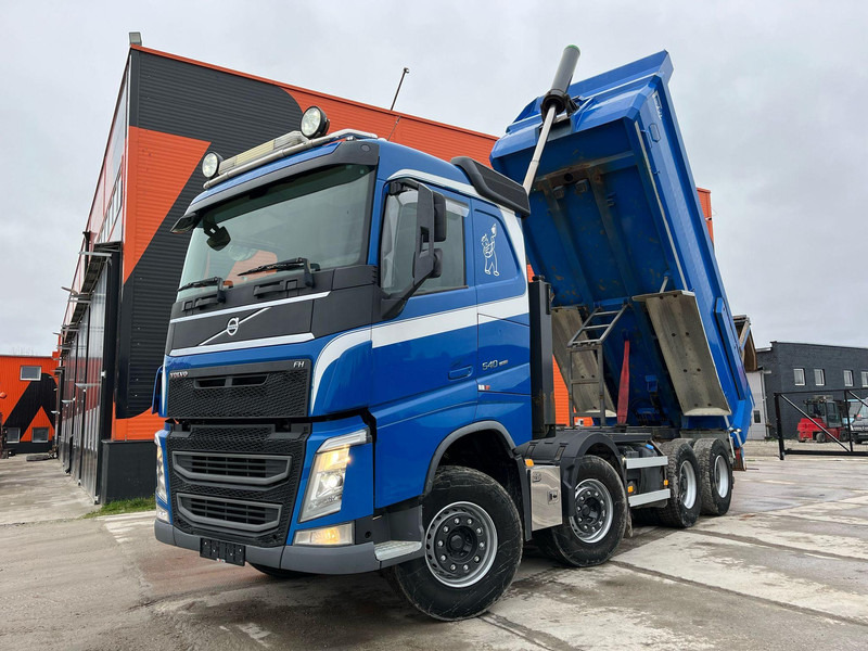Volvo FH 540 8x4 TANDEM AXLE LIFT / BIG AXLES / BOX L=5652 mm - Tippbil lastbil: bild 2 Volvo FH 540 8x4 TANDEM AXLE LIFT / BIG AXLES / BOX L=5652 mm - Tippbil lastbil: bild 2