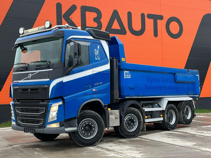 Volvo FH 540 8x4 TANDEM AXLE LIFT / BIG AXLES / BOX L=5652 mm - Tippbil lastbil: bild 1 Volvo FH 540 8x4 TANDEM AXLE LIFT / BIG AXLES / BOX L=5652 mm - Tippbil lastbil: bild 1