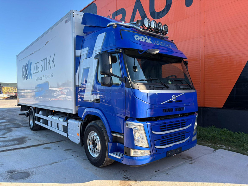 Volvo FM 330 4x2 BOX L=7608 mm - Lastbil med skåp: bild 4 Volvo FM 330 4x2 BOX L=7608 mm - Lastbil med skåp: bild 4