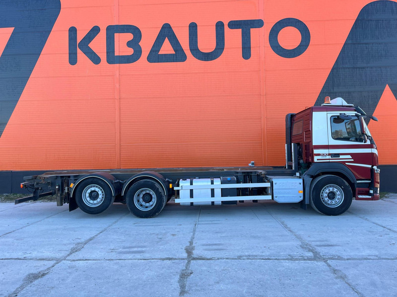 Volvo FM 330 6x2*4 ONLY 57587 km !!! / HYDRAULICS / CHASSIS L=7740 MM - Containerbil/ Växelflak lastbil: bild 5 Volvo FM 330 6x2*4 ONLY 57587 km !!! / HYDRAULICS / CHASSIS L=7740 MM - Containerbil/ Växelflak lastbil: bild 5