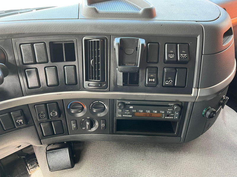 Flakbil, Kranbil Volvo FM 9 300 6x2*4 HIAB 085D-3 / PLATFORM L=6320 mm: bild 19
