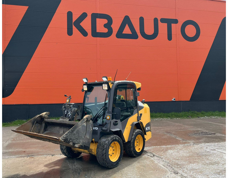 Volvo MC 70 C T4 BRUSH - Hjullastare: bild 1 Volvo MC 70 C T4 BRUSH - Hjullastare: bild 1