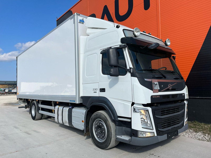 Volvo Volvo FM 330 4x2 BOX L=7952 mm - Lastbil med skåp: bild 3 Volvo Volvo FM 330 4x2 BOX L=7952 mm - Lastbil med skåp: bild 3