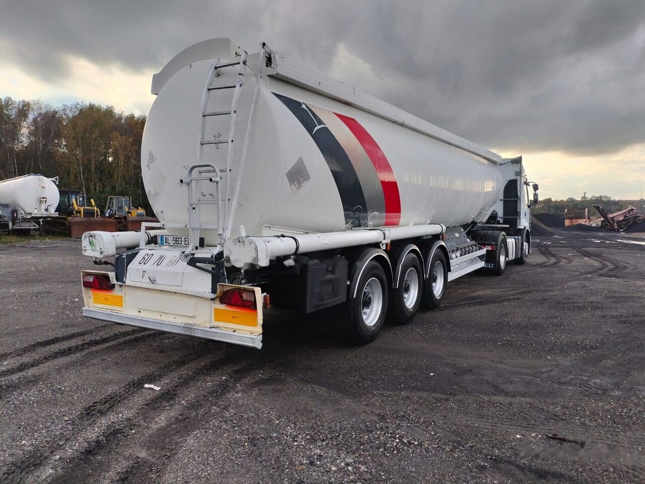 Trailor TX34 - Tanktrailer: bild 5 Trailor TX34 - Tanktrailer: bild 5