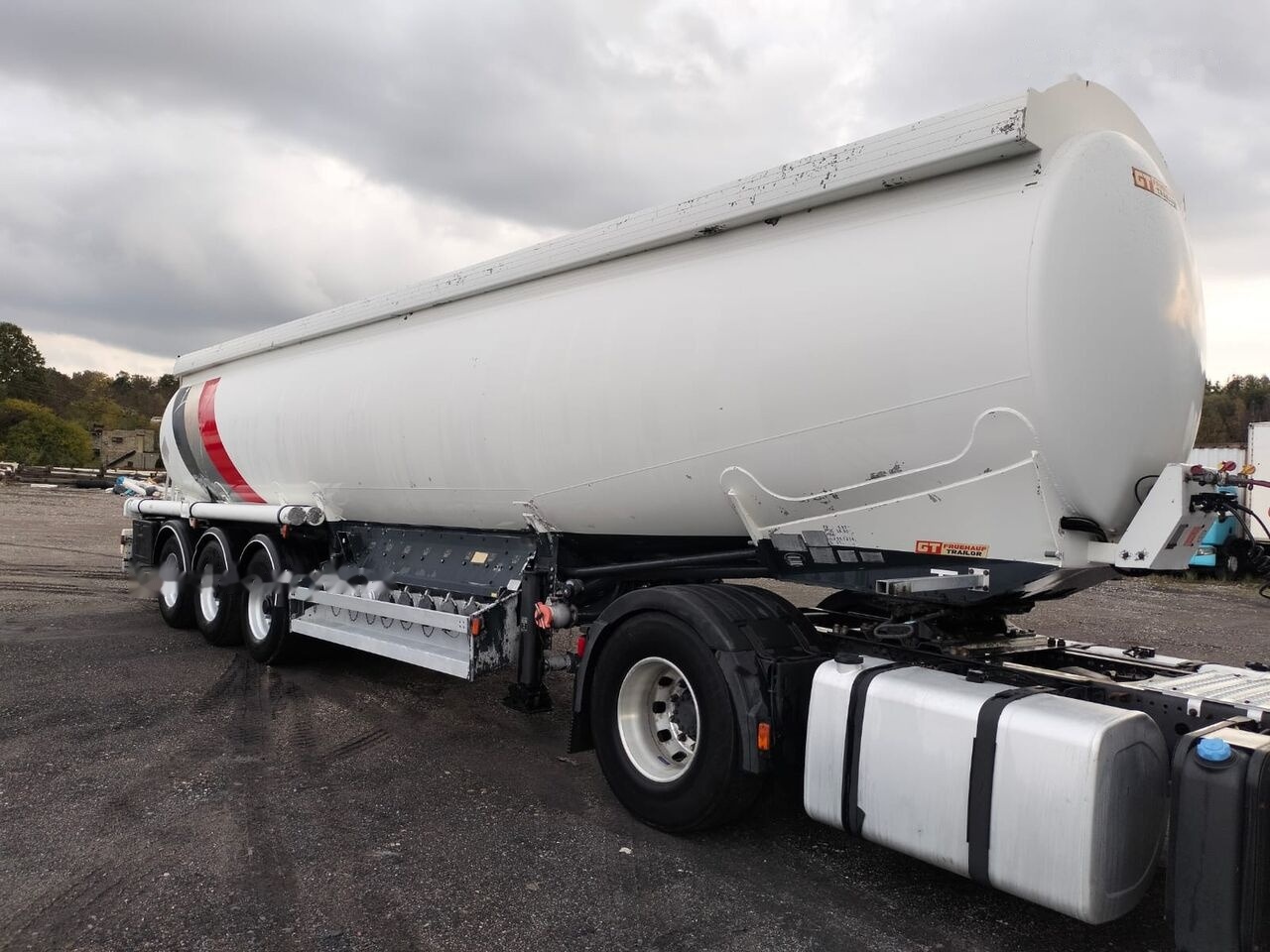 Trailor TX34 - Tanktrailer: bild 1 Trailor TX34 - Tanktrailer: bild 1