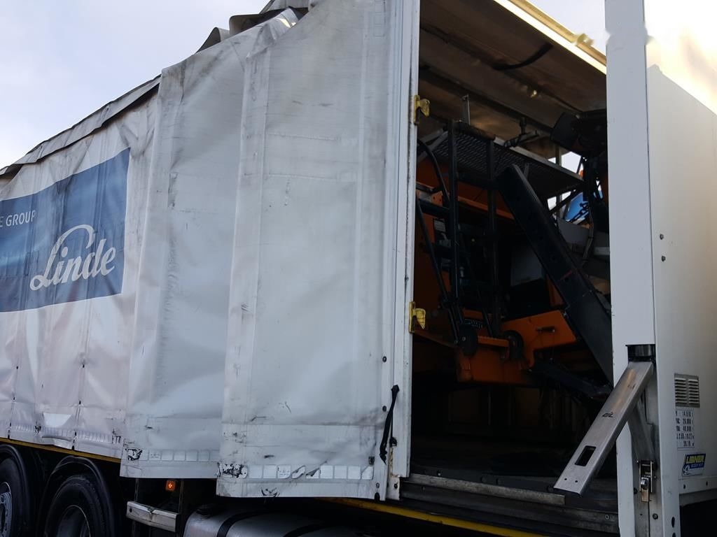 Kapellbil, Kranbil Volvo FM 380 6X2 + hiab 144 BS 2 HI DUO: bild 15