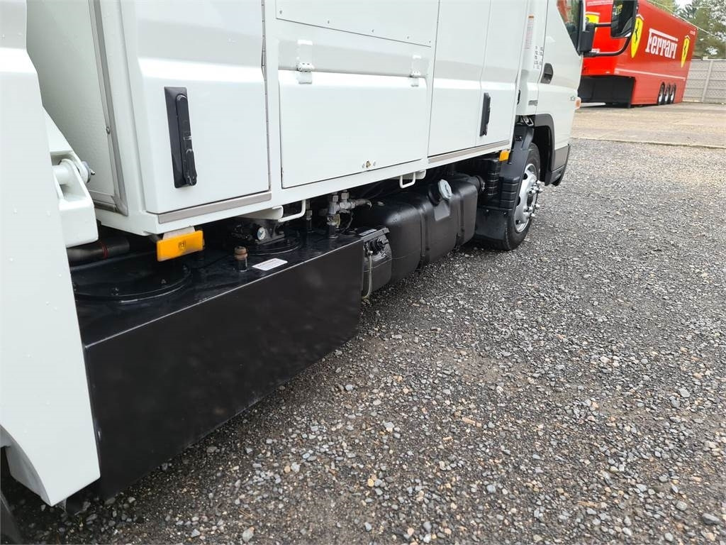 Grävmaskin Mitsubishi CANTER odkurzacz koparka ssąca Saugbagger CITY SAU: bild 20