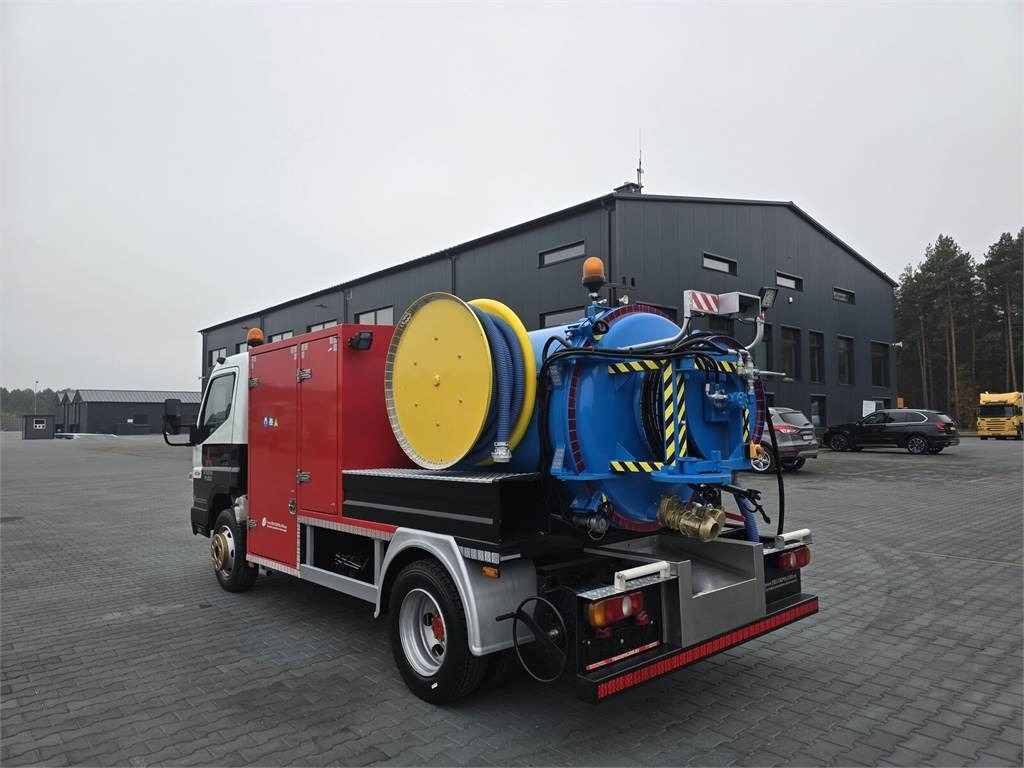 Mitsubishi RIONED COMBI WUKO FOR CLEANING SEWAGE - Utility/ Specialfordon: bild 4 Mitsubishi RIONED COMBI WUKO FOR CLEANING SEWAGE - Utility/ Specialfordon: bild 4