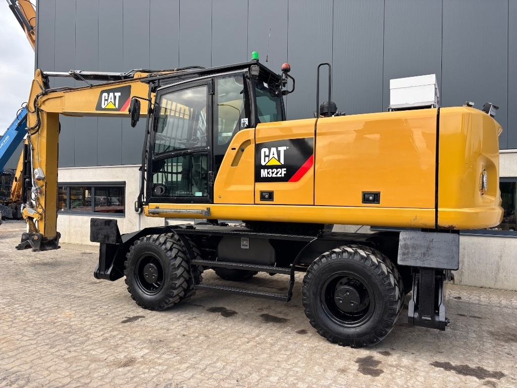 CAT M 322 F - M322 - M 320 - M 318 - Grävmaskin på däck: bild 3 CAT M 322 F - M322 - M 320 - M 318 - Grävmaskin på däck: bild 3
