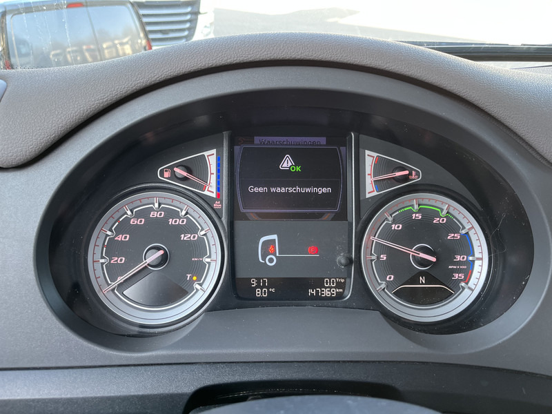 DAF CF 260 FA / 18 Ton / 147 dkm / Box 7.5 mtr / Laadklep / APK 05-25 - Lastbil med skåp: bild 4 DAF CF 260 FA / 18 Ton / 147 dkm / Box 7.5 mtr / Laadklep / APK 05-25 - Lastbil med skåp: bild 4