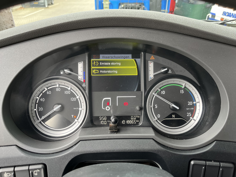 DAF XF 440 FT SC / Mega - Low Deck / 2 Tanks / Stand Klima / New Tacho V2 - Dragbil: bild 4 DAF XF 440 FT SC / Mega - Low Deck / 2 Tanks / Stand Klima / New Tacho V2 - Dragbil: bild 4