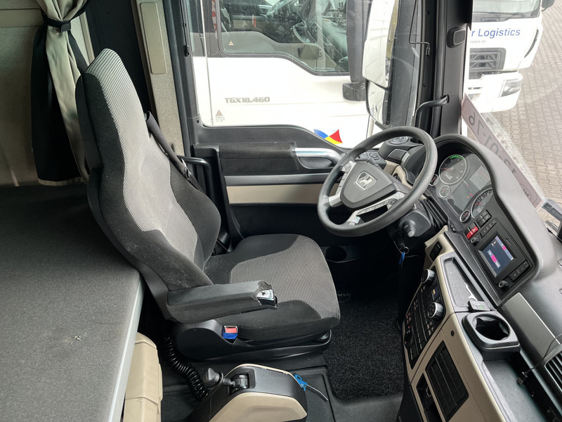 MAN TGX 18.460 XXL / Motor Defect -> Not Running / Retarder / 645 dkm / 2 Tanks - Dragbil: bild 3 MAN TGX 18.460 XXL / Motor Defect -> Not Running / Retarder / 645 dkm / 2 Tanks - Dragbil: bild 3