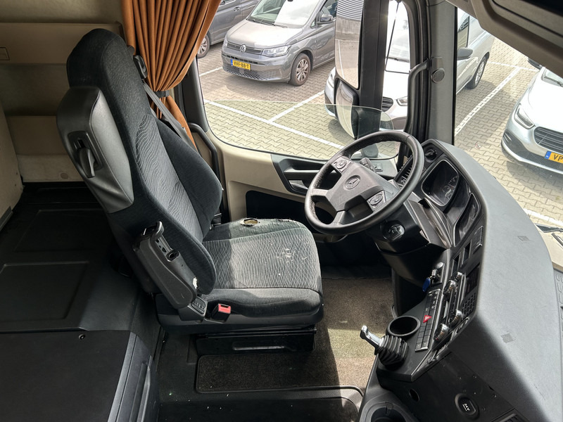 Mercedes-Benz Actros 1842 StreamSpace / 952 dkm / NL Truck - Dragbil: bild 3 Mercedes-Benz Actros 1842 StreamSpace / 952 dkm / NL Truck - Dragbil: bild 3