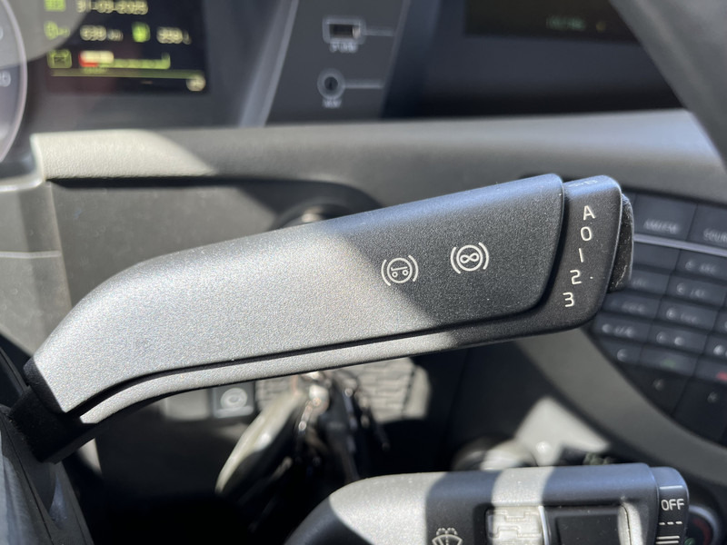 Volvo FH 420 Globetrotter / 939 dkm / 2 Tanks / VEB+ / APK TUV 07-25 - Dragbil: bild 5 Volvo FH 420 Globetrotter / 939 dkm / 2 Tanks / VEB+ / APK TUV 07-25 - Dragbil: bild 5
