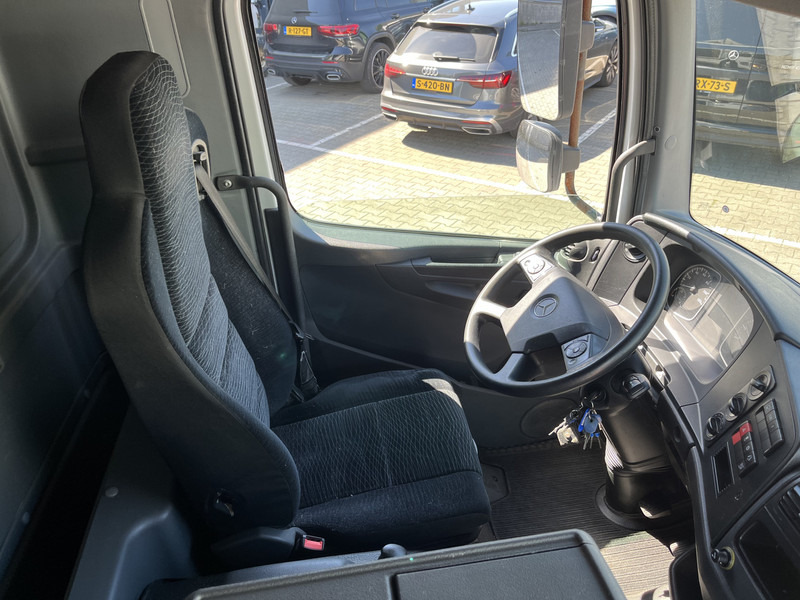Mercedes-Benz Atego 818 / 8 Ton / 719 dkm / Box / Loadlift / APK TUV 07-25 - Lastbil med skåp: bild 3 Mercedes-Benz Atego 818 / 8 Ton / 719 dkm / Box / Loadlift / APK TUV 07-25 - Lastbil med skåp: bild 3