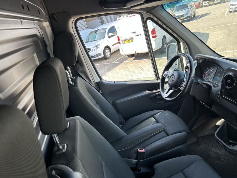 Mercedes-Benz Sprinter 314 2.2 CDI / L4 H2 / Loadlift 650 kg / Navi / APK TUV 01-26 - Skåpbil: bild 4 Mercedes-Benz Sprinter 314 2.2 CDI / L4 H2 / Loadlift 650 kg / Navi / APK TUV 01-26 - Skåpbil: bild 4