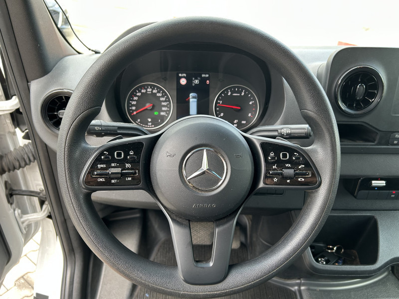 Mercedes-Benz Sprinter 515 1.9 CDI / Box Damage - Schade / Loadlift / APK TUV 04-26 - Volymskåp: bild 4 Mercedes-Benz Sprinter 515 1.9 CDI / Box Damage - Schade / Loadlift / APK TUV 04-26 - Volymskåp: bild 4