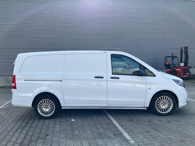 Mercedes-Benz Vito 109 CDI Lang / Airco / Cruise / Trekhaak / APK 01-26 - Små skåpbil: bild 2 Mercedes-Benz Vito 109 CDI Lang / Airco / Cruise / Trekhaak / APK 01-26 - Små skåpbil: bild 2