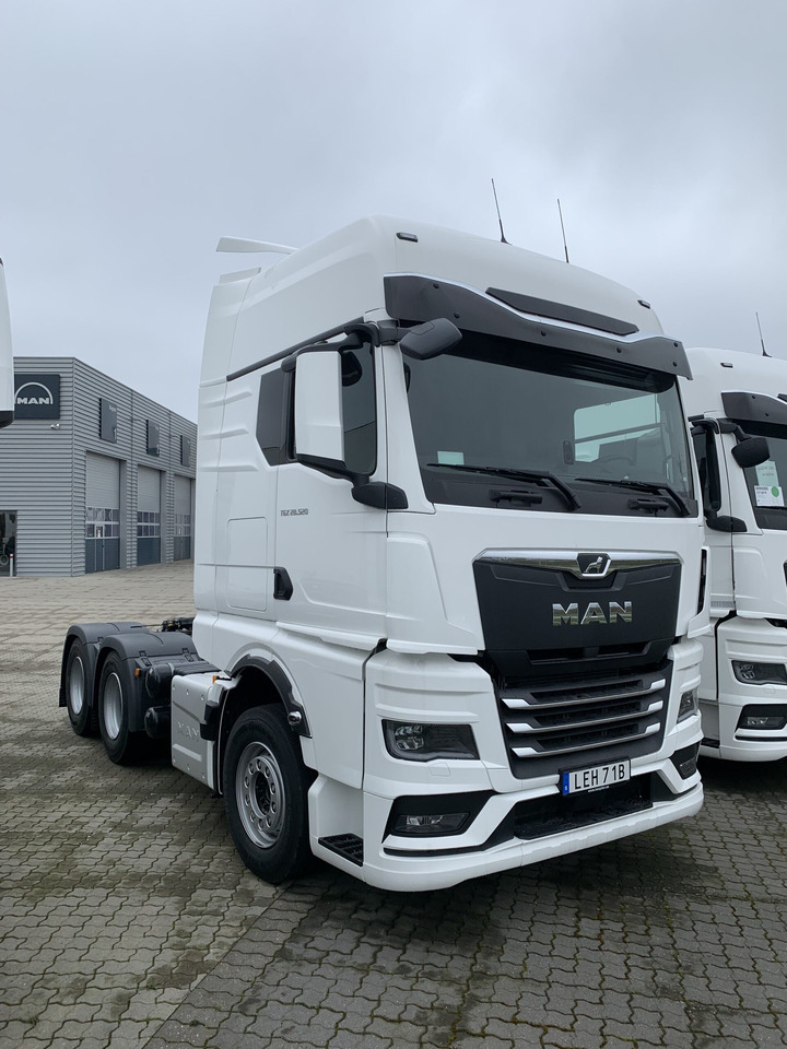 MAN TGX 28.520 6×2-2 Dragbil - Dragbil: bild 4 MAN TGX 28.520 6×2-2 Dragbil - Dragbil: bild 4