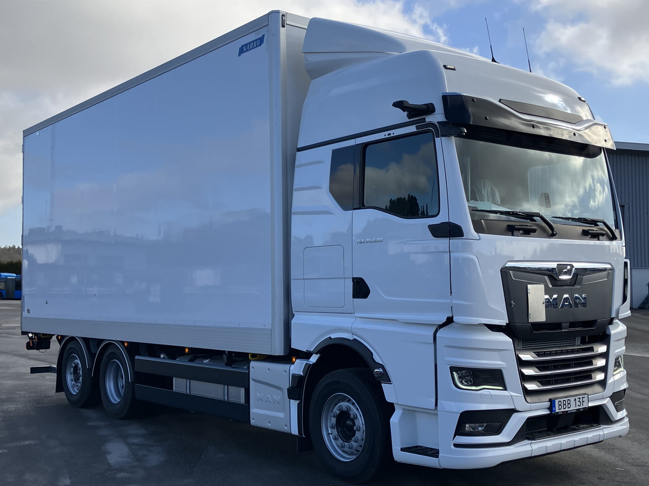 MAN TGX 26.520 6×2-4 fjärrbil Närko - Lastbil med skåp: bild 2 MAN TGX 26.520 6×2-4 fjärrbil Närko - Lastbil med skåp: bild 2