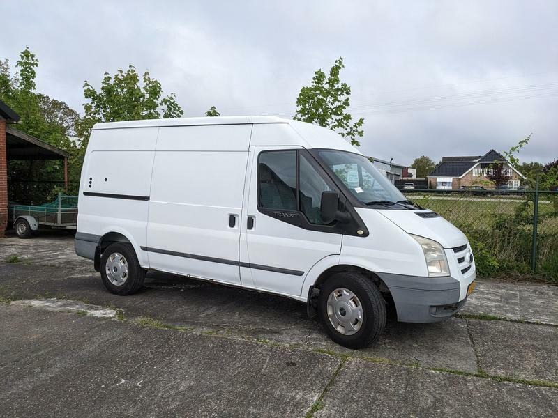 Ford Transit 350M VAN 140 DPF 4.27 - Skåpbil: bild 1 Ford Transit 350M VAN 140 DPF 4.27 - Skåpbil: bild 1