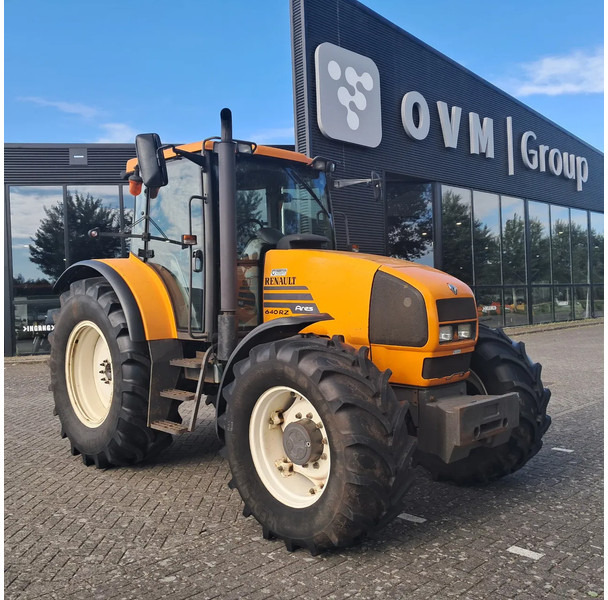 Renault ARES 640 RZ ARES 640 RZ - Traktor: bild 1 Renault ARES 640 RZ ARES 640 RZ - Traktor: bild 1