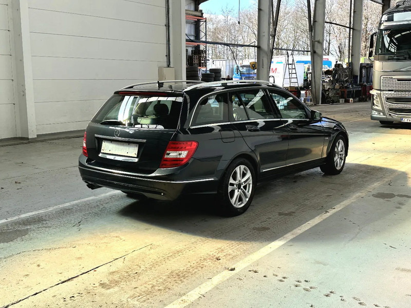 Mercedes-Benz C-Klasse C200 CDI / MOTORPROBLEEM /PROBLEME DE MOTEUR / MOTORPROBLEM - Personbil: bild 5 Mercedes-Benz C-Klasse C200 CDI / MOTORPROBLEEM /PROBLEME DE MOTEUR / MOTORPROBLEM - Personbil: bild 5