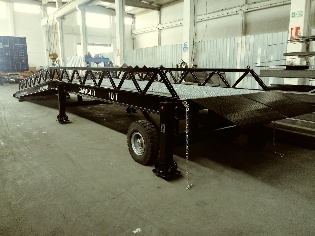 AZ RAMP STAR-10-XL mobile loading ramp - Lastramp: bild 2 AZ RAMP STAR-10-XL mobile loading ramp - Lastramp: bild 2