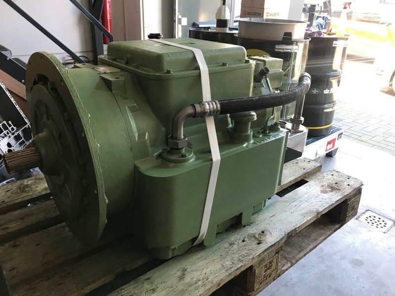 Onbekend Voith 854-3E, 864-3E , 854-5, 864-5 - Växellåda: bild 4 Onbekend Voith 854-3E, 864-3E , 854-5, 864-5 - Växellåda: bild 4