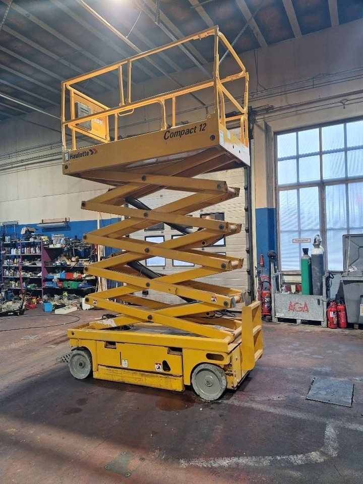Haulotte Compact 12 - Saxlift: bild 2 Haulotte Compact 12 - Saxlift: bild 2