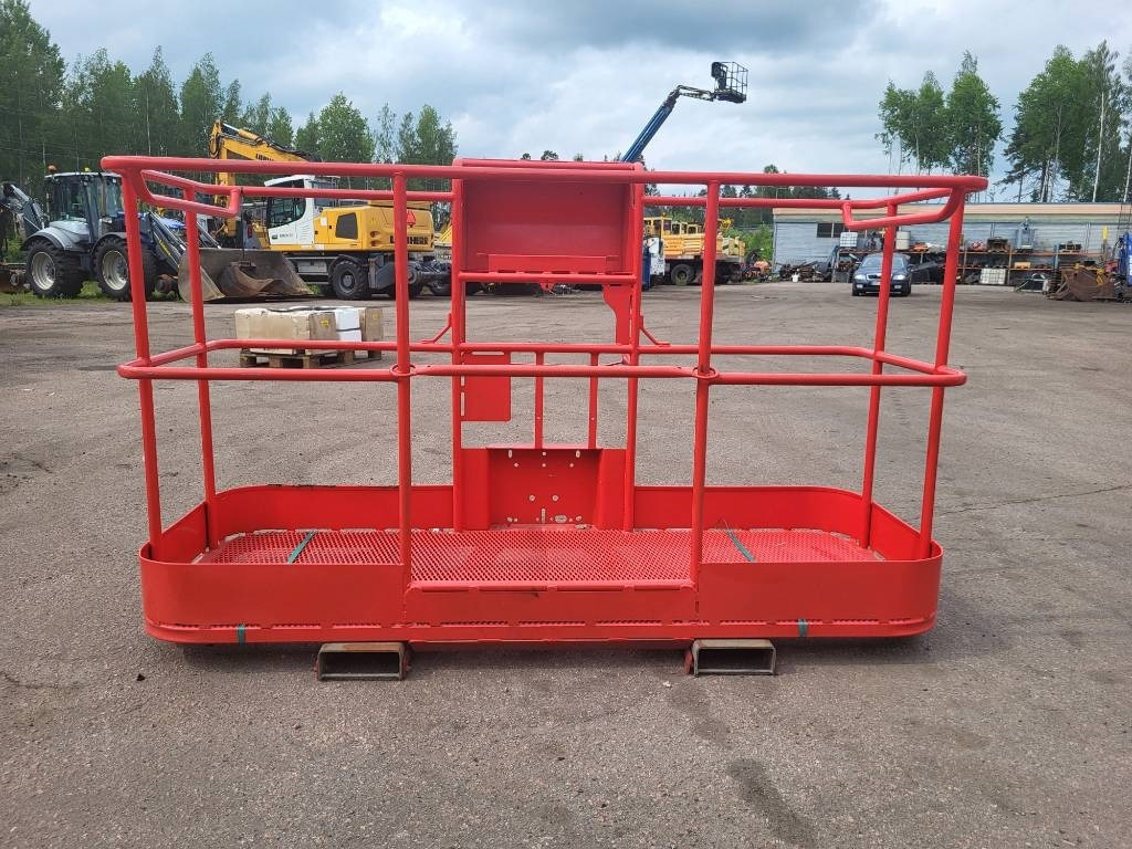 Manitou 200 ATJ kori - Pelarlift: bild 3 Manitou 200 ATJ kori - Pelarlift: bild 3