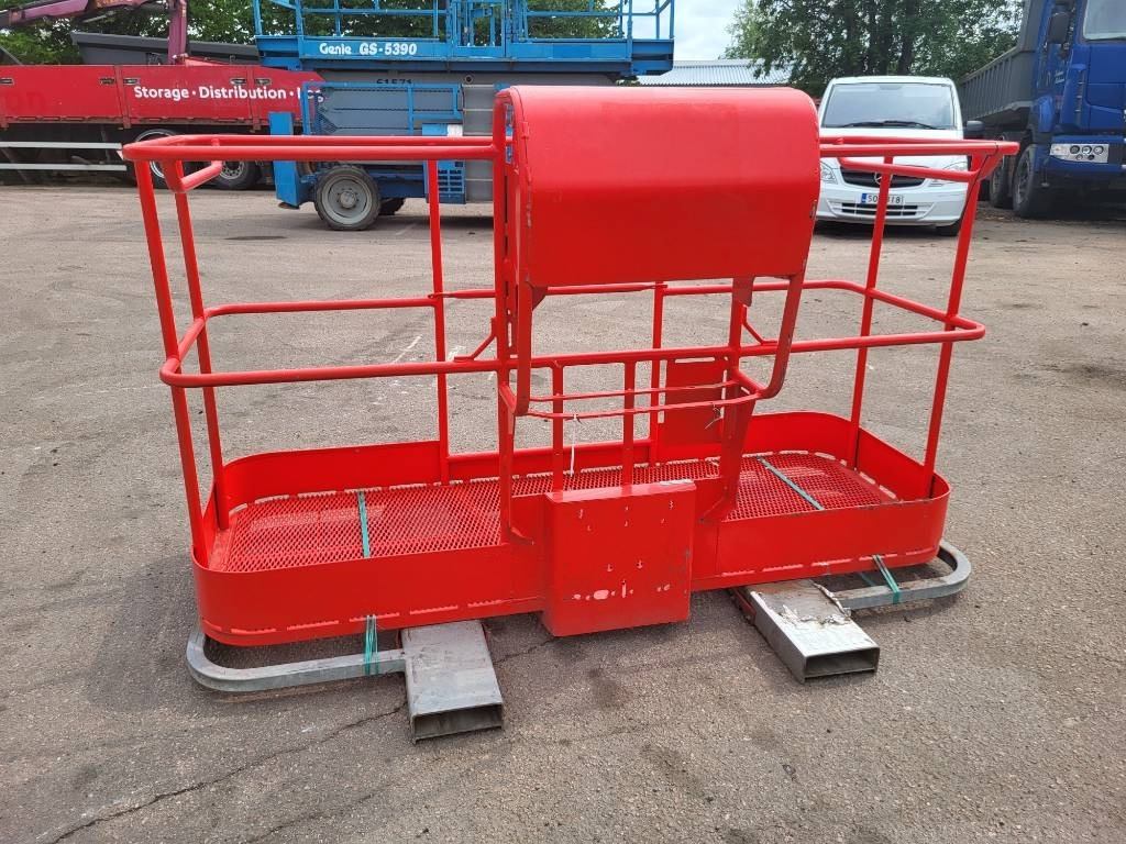 Manitou 200 ATJ kori - Pelarlift: bild 5 Manitou 200 ATJ kori - Pelarlift: bild 5