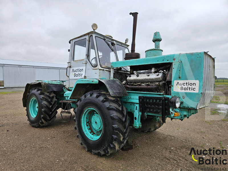 Chtz T-150K - Traktor: bild 1 Chtz T-150K - Traktor: bild 1
