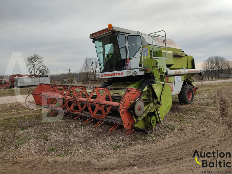 Claas Dominator 108 SL - Skördetröska: bild 1 Claas Dominator 108 SL - Skördetröska: bild 1